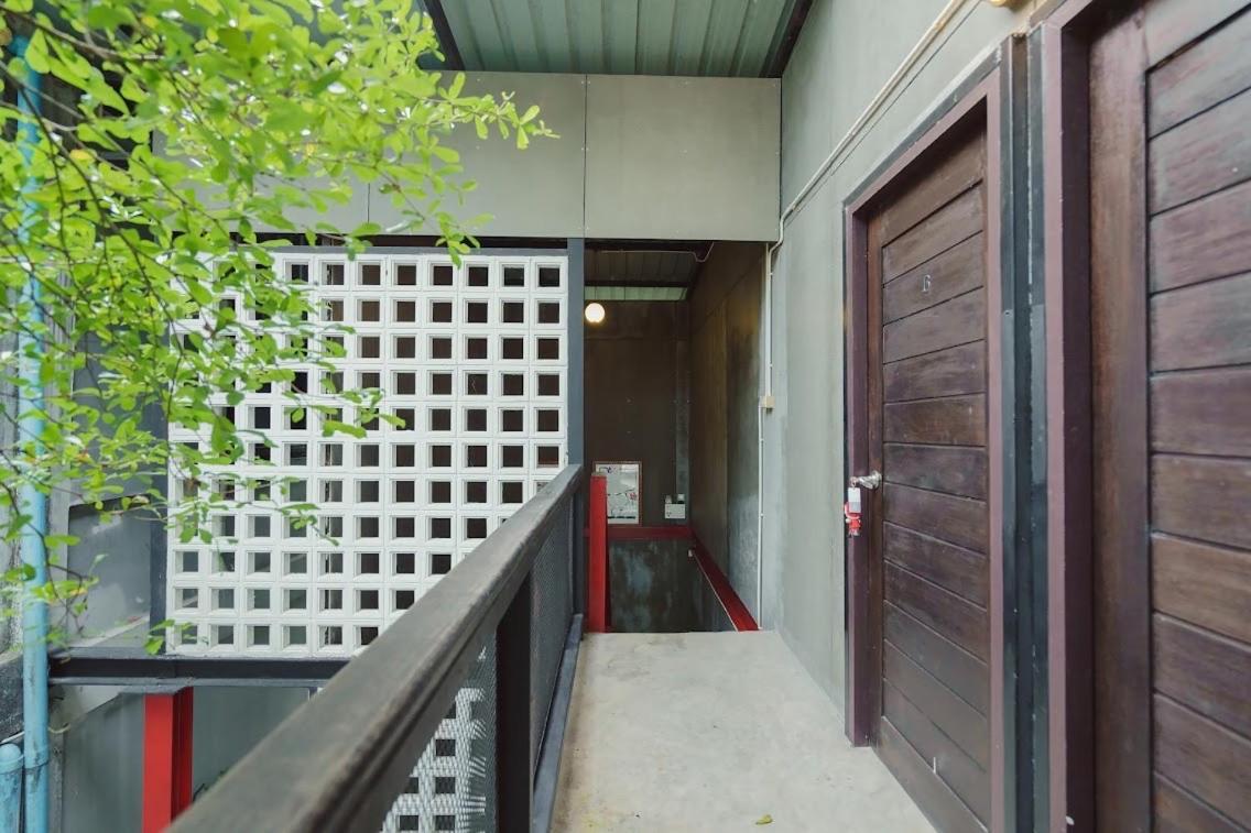 Nokhook House Hostel Trang Exterior photo