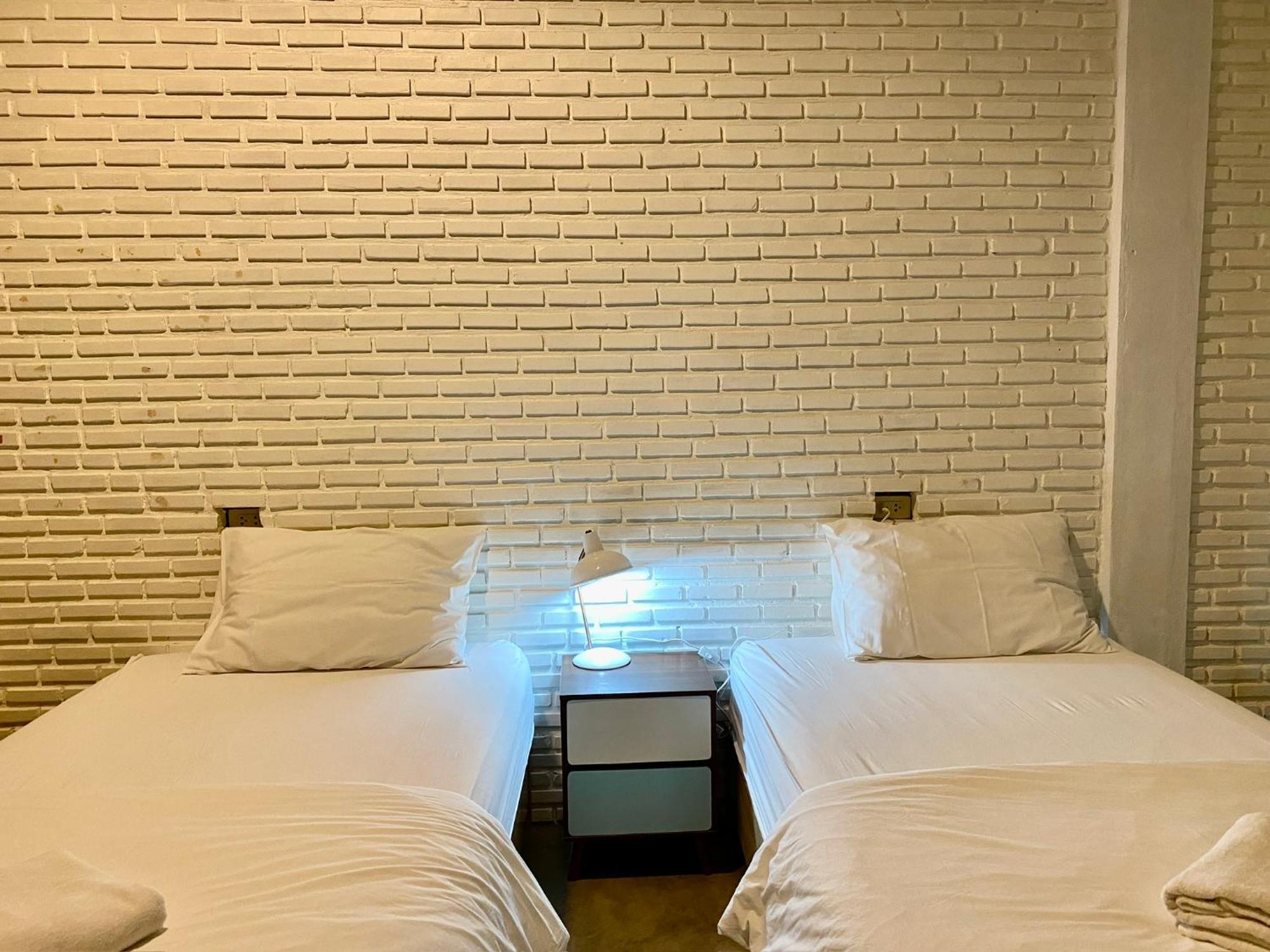 Nokhook House Hostel Trang Exterior photo
