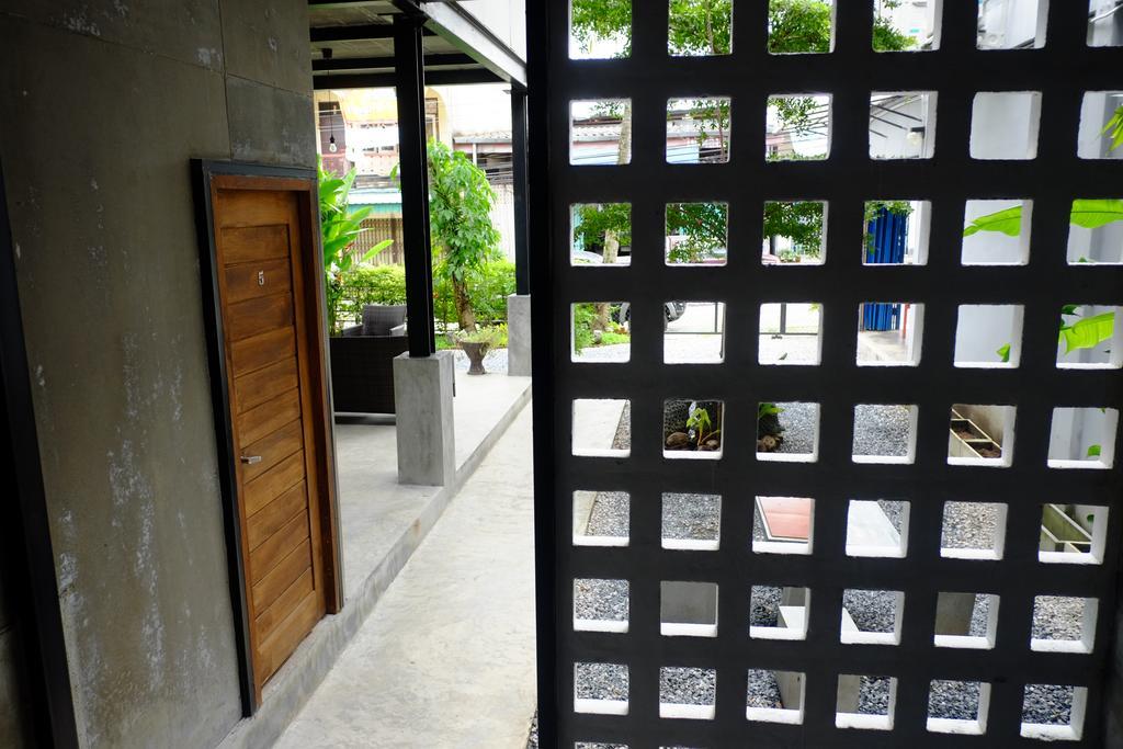 Nokhook House Hostel Trang Exterior photo